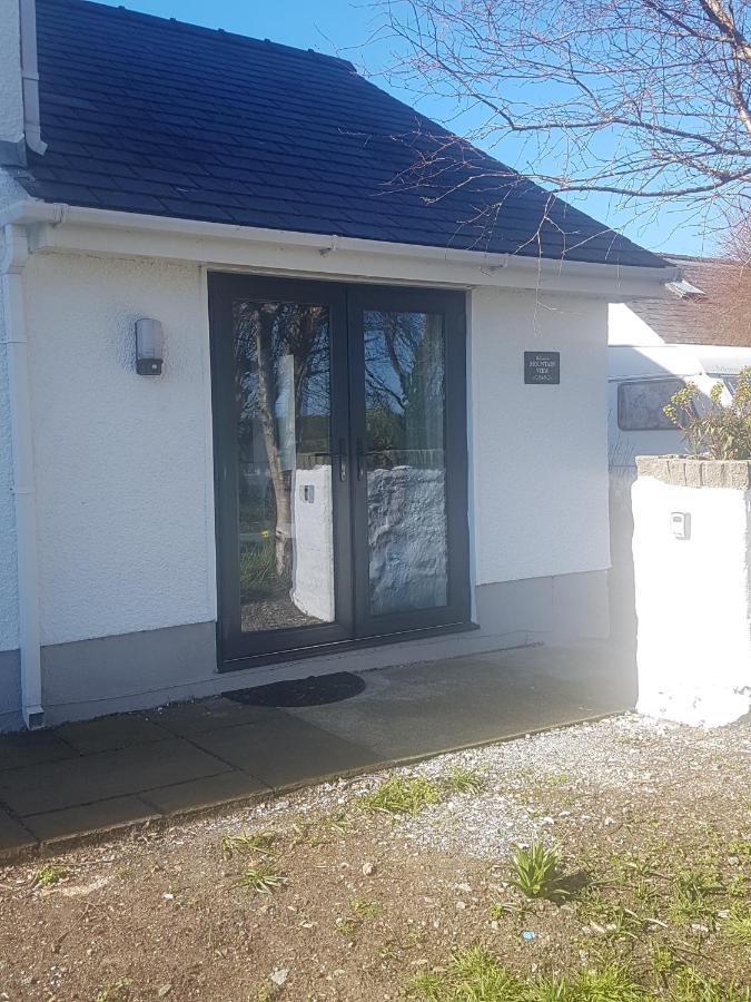 Mountain View Apartment - Short Drive To Beaches Bryngwran Buitenkant foto