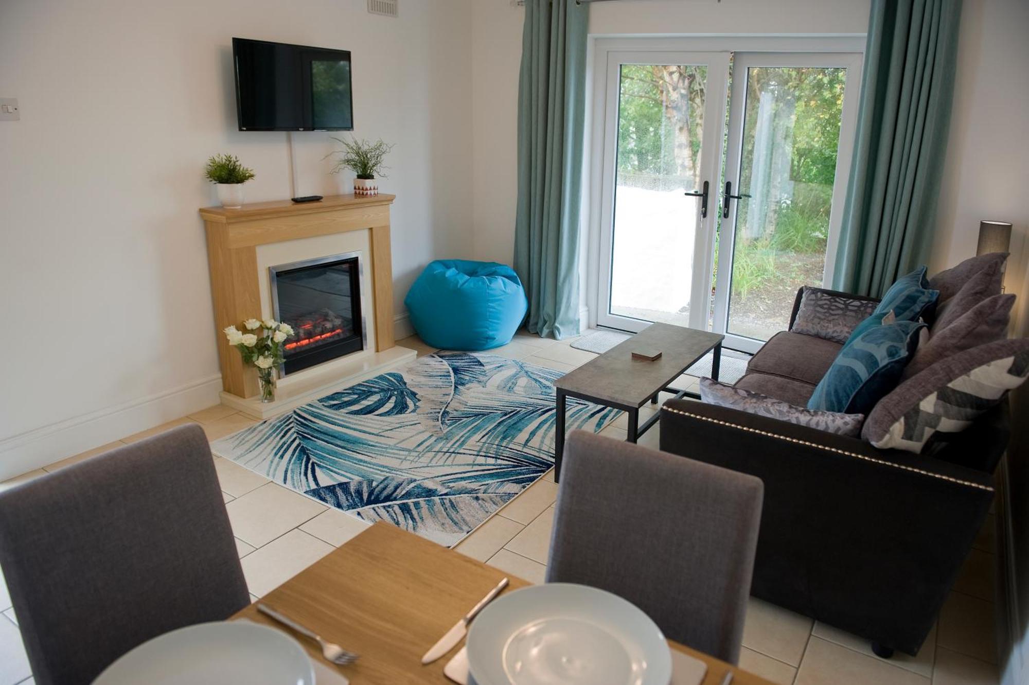 Mountain View Apartment - Short Drive To Beaches Bryngwran Buitenkant foto